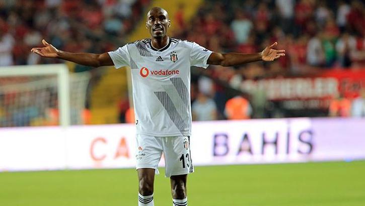 Atiba Hutchinson'dan sözleşme açıklaması