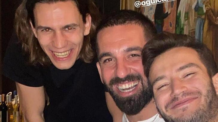 Arda Turan'dan Taylan Antalyalı ve Oğulcan Çağlayan paylaşımı