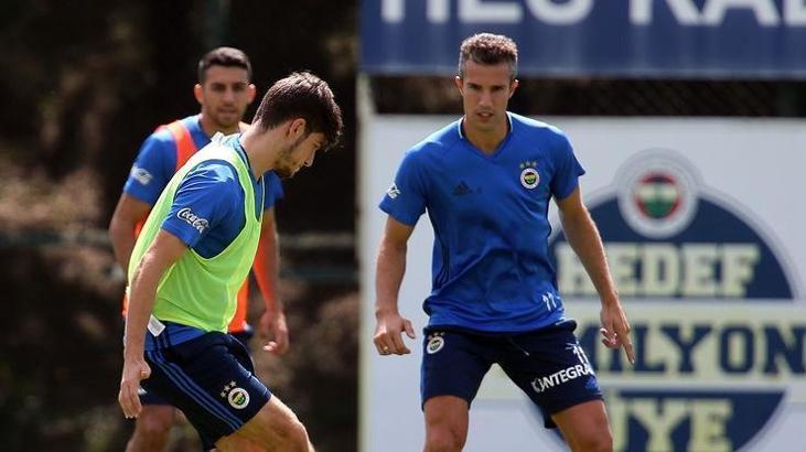 Persie yine yok!