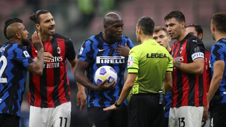 Milan taraftarlarından Inter maçının saatine tepki