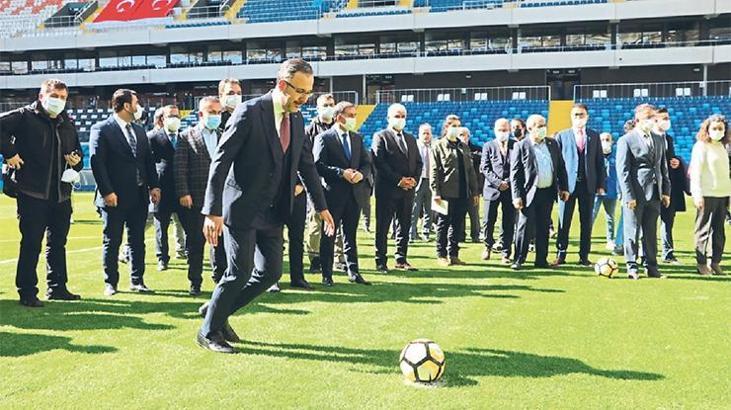 Bakan Kasapoğlu: Adana'ya hayırlı olsun