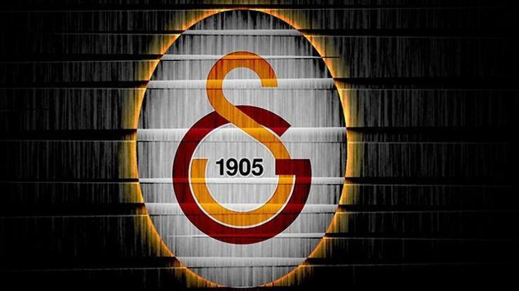 Sağ bekte sürpriz var