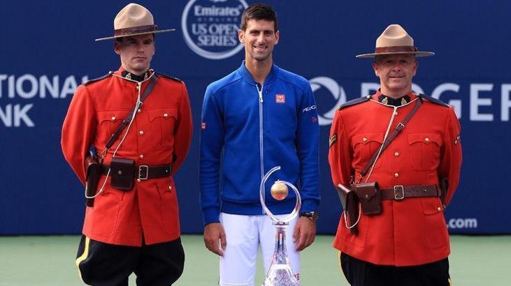 Djokovic tarihe geçti