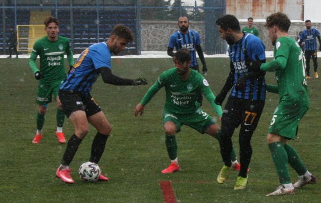 Karacabey Belediyespor - Kırklarelispor maç sonucu: 3-1