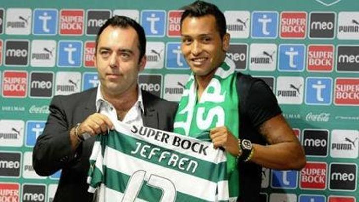 Jeffren resmen Barcelona'da