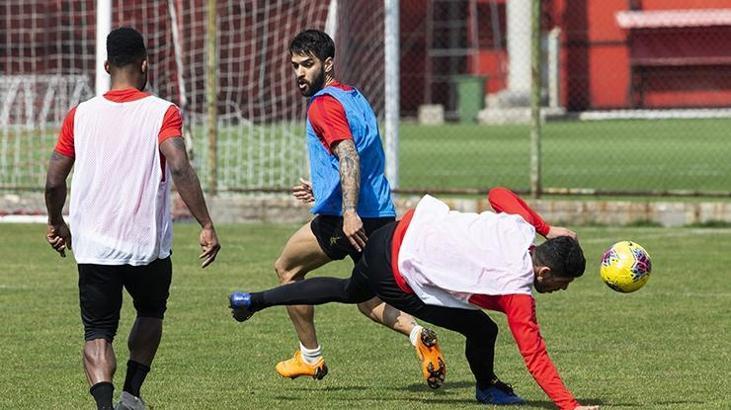 Gençlerbirliği'nde dört oyuncu antrenmanda yer alamadı