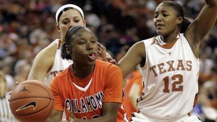 WNBA'den bir oyuncu daha!