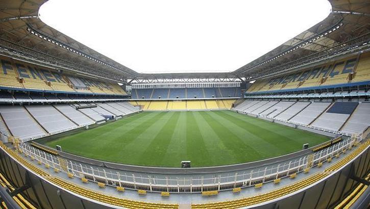 Fenerbahçe ve Galatasaray stada geldi