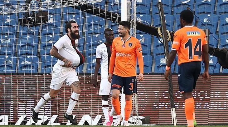 Aykut Kocaman yine kazanamadı, Lens ilk kez sahaya çıktı