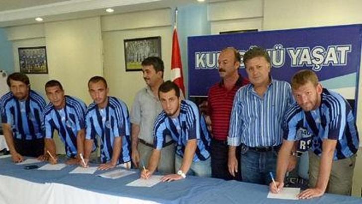 Adana Demirspor'da imza töreni