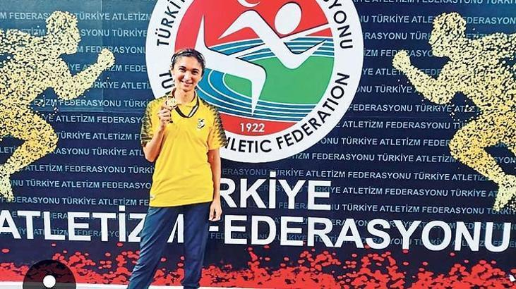 Gamze Bulut pistlere döndü