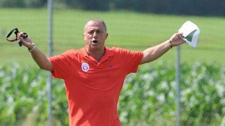 Yüzlerine söyledi