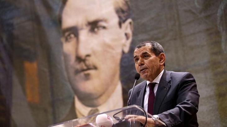 Dursun Özbek: Yaşayan bir efsaneyi kaybettik