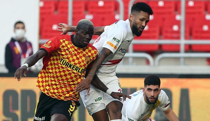 (ÖZET) Göztepe - Yeni Malatyaspor maç sonucu: 2-2