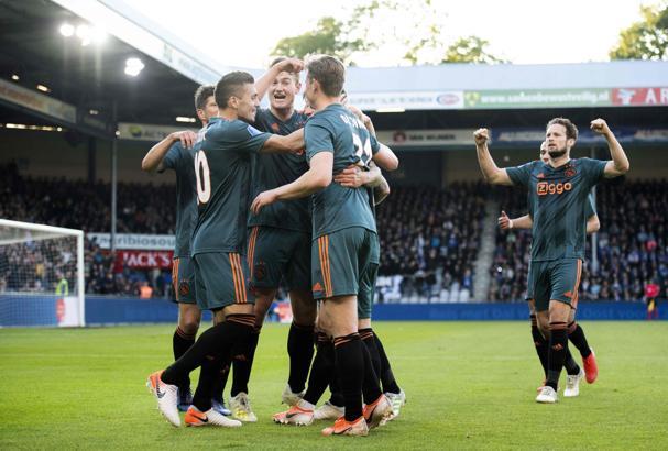 Hollanda Ligi'nde Ajax 34. kez şampiyon!