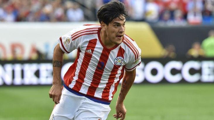 Beşiktaş'a Gustavo Gomez'den kötü haber