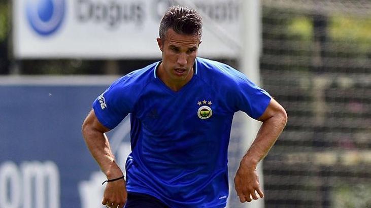 Van Persie Çin yolcusu!
