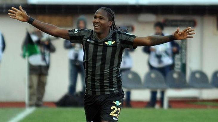 Rodallega bekleniyor