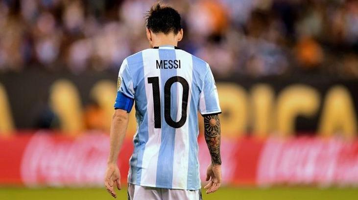 Messi için efsaneler devrede