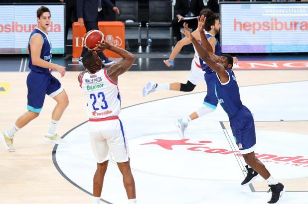 Anadolu Efes - Türk Telekom maç sonucu: 83-78