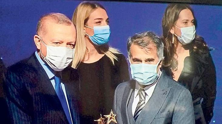 Cumhurbaşkanı Erdoğan'dan Güneş'e plaket