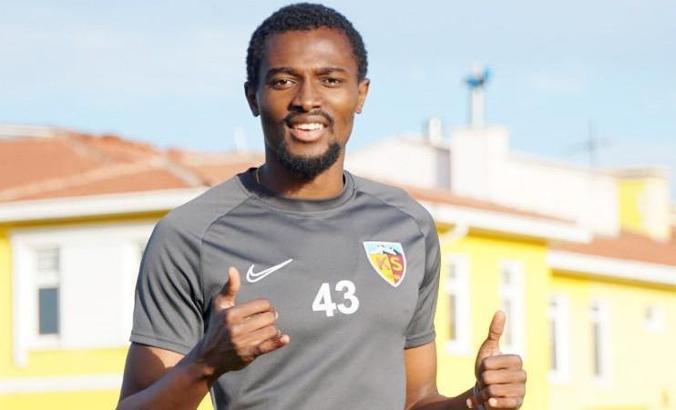 Kayserispor'un yıldızı Mensah transferi sezon sonuna bıraktı