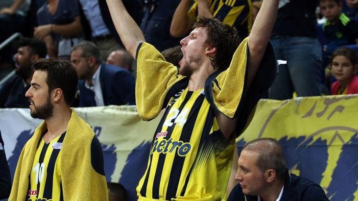 NBA'den Fenerbahçeli Jan Vesely'e 30 milyon dolarlık teklif!