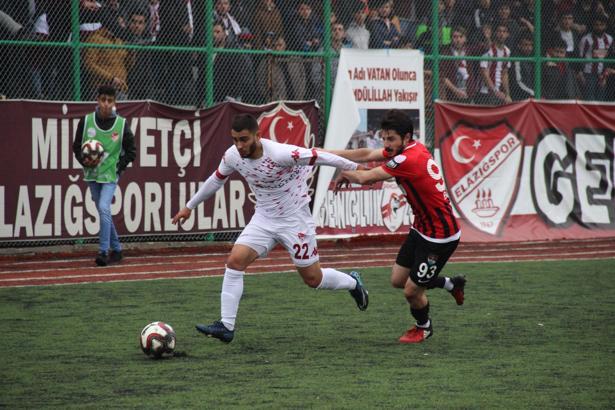 Elazığspor'da Murathan Özen'in çapraz bağları koptu