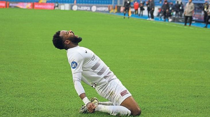 Boupendza'dan son dakika transfer açıklaması!