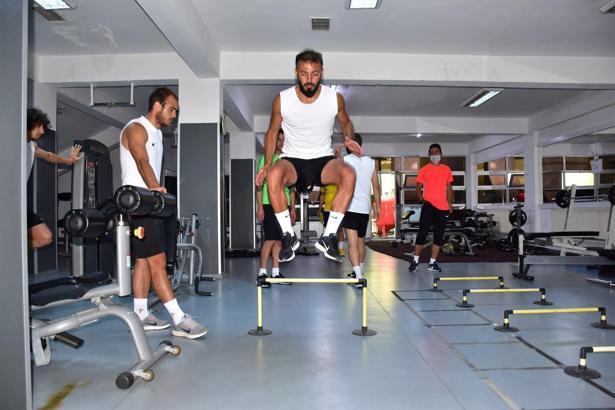 Manisa Futbol Kulübü kuvvet çalışması yaptı
