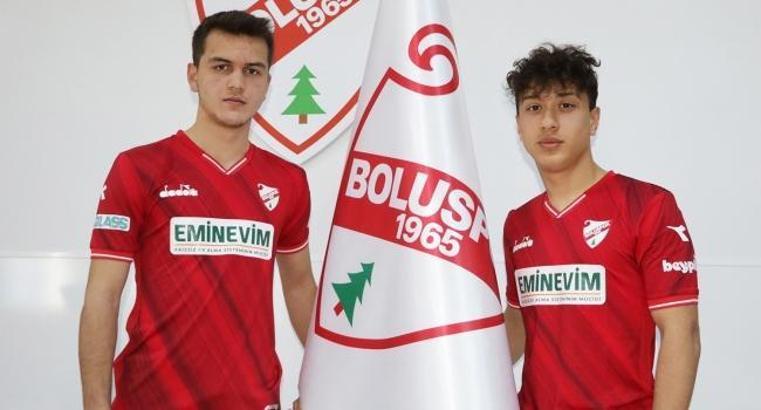 Boluspor'dan 2 futbolcuya profesyonel sözleşme