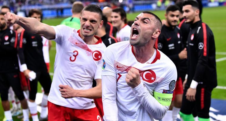 SON DAKİKA! A Milli Futbol Takımı maçları seyircisiz oynanacak!