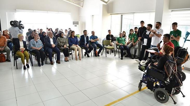 Bursa'da ‘Engelsiz' dart heyecanı