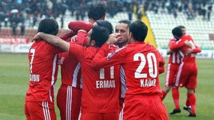 Sivas kendine geliyor: 2-1