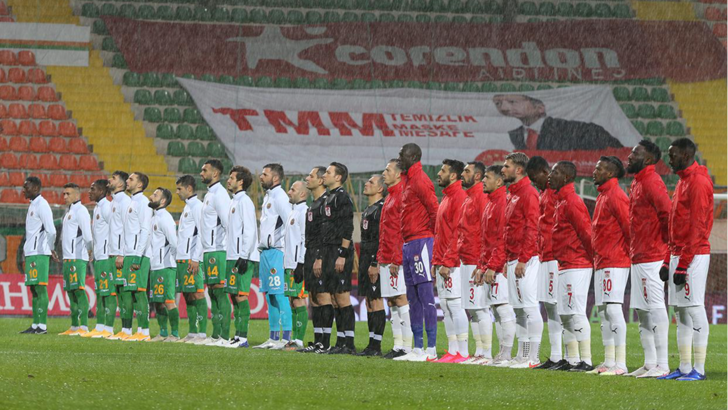SON DAKİKA | Alanyaspor - Sivasspor maçı ertelendi