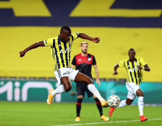 Fenerbahçe'de Samatta rüzgarı! Afrika'dan mesaj...