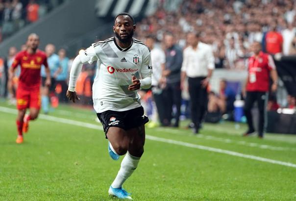 Kevin Nkoudou, Beşiktaş formasını ilk kez giydi