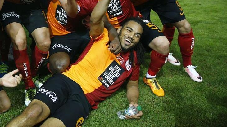 Denayer, Galatasaray'a veda etti