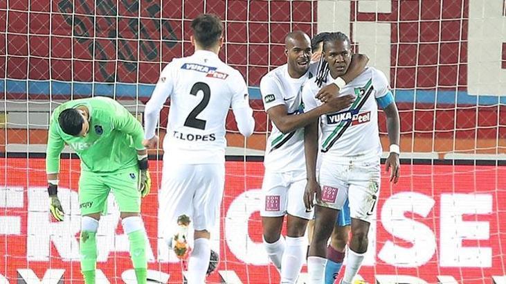 Trabzonspor'u Hugo Rodallega bitirdi