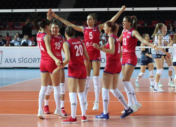 Sırbistan, Finlandiya'ya şans tanımadı: 3-0