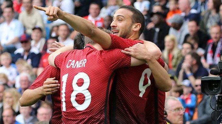 Cenk Tosun: Shearer'ın sözleri gurur verici