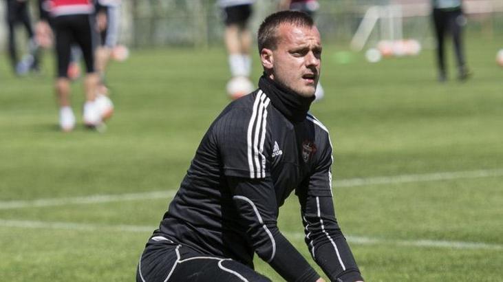 Osmanlıspor'un transferlerini Melih Gökçek açıkladı!