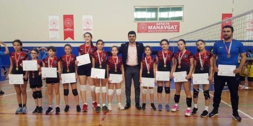 Voleybolda finalistler belirlendi