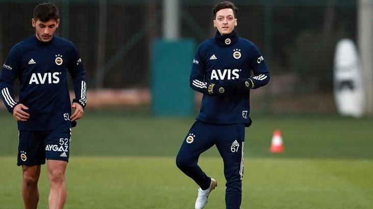 Mesut Özil Galatasaray derbisi için hazırlanıyor