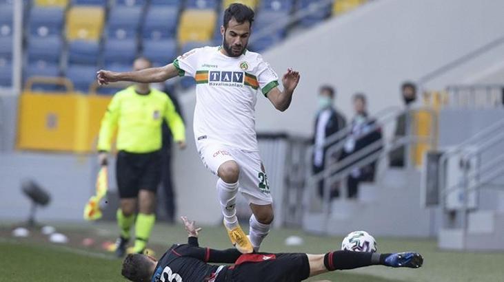 Denizlispor Hasan Ayaroğlu ile anlaştı