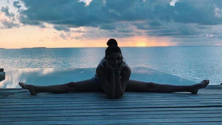 Hande Erçel, sınırları zorlayan paylaşımıyla takipçilerini mest etti!
