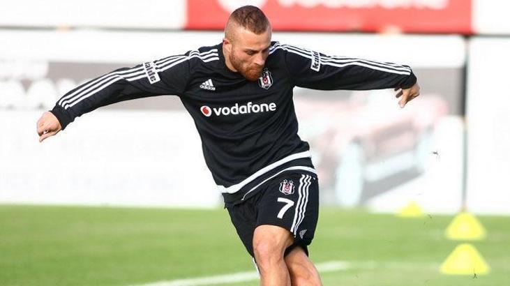 Olcay'ın yerine Gökhan Töre