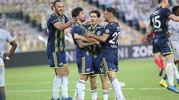 Ozan Tufan Fenerbahçe'deki en iyi sezonunu yaşıyor