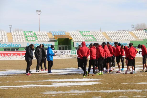 Sivas Belediyespor, Kırklarelispor maçı çalışmalarını sürdürüyor