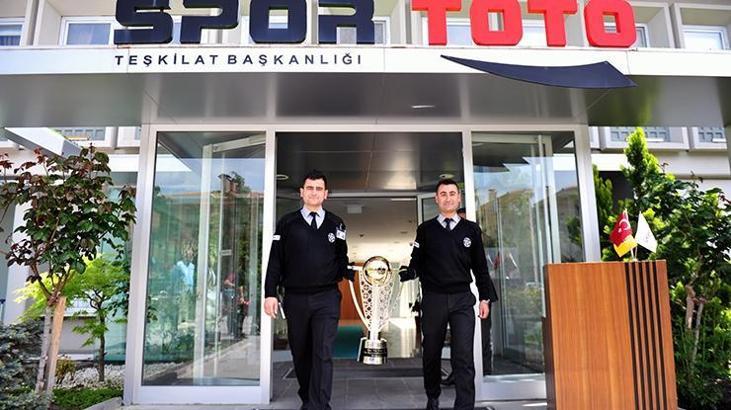 Spor Toto Süper Lig 2018-2019 sezonu şampiyonluk kupası Ankara'da tanıtıldı